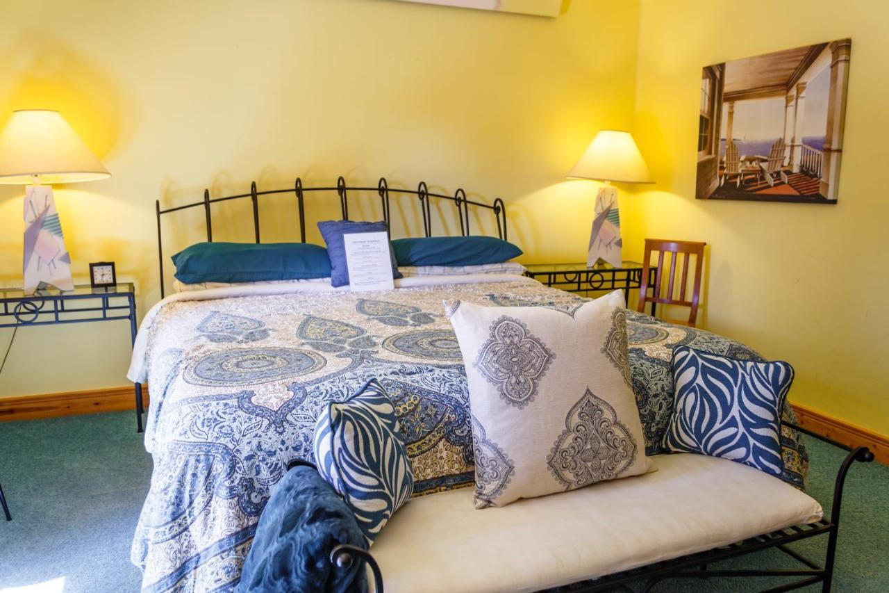 Coyote Blues Village Bed & Breakfast Silver City Экстерьер фото