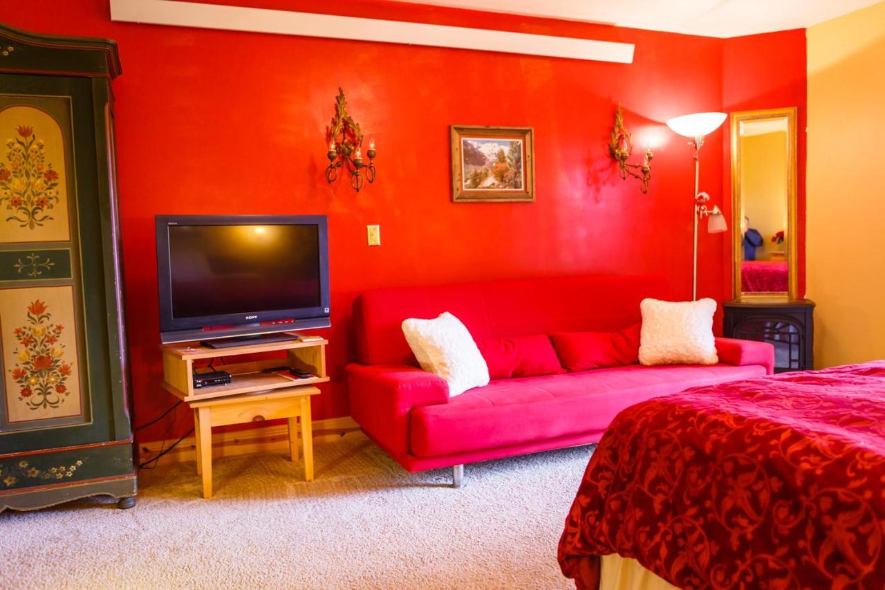 Coyote Blues Village Bed & Breakfast Silver City Экстерьер фото