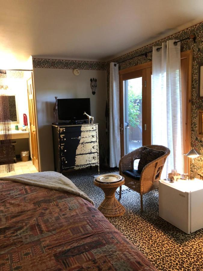 Coyote Blues Village Bed & Breakfast Silver City Экстерьер фото